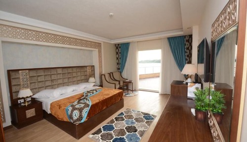 Chambre Supérieure Double ou avec lits jumeaux