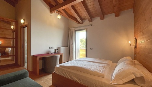Chambre Double Deluxe, 1 grand lit et 1 canapé-lit, balcon, vue vallée