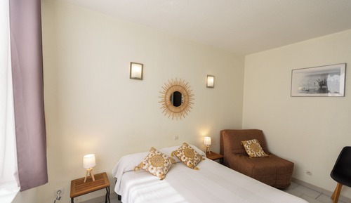 Chambre Triple, un lit double et un lit simple
