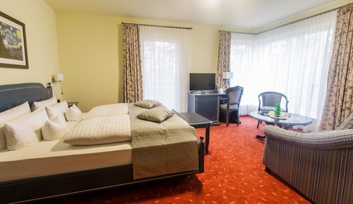 Chambre Confort Double ou avec lits jumeaux, non-fumeurs, balcon