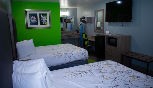 Chambre Double Standard, 2 grands lits, fumeurs