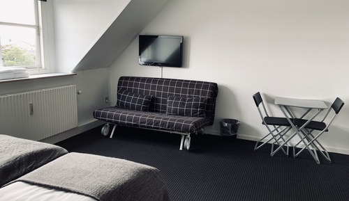 Chambre Quadruple Économique, salle de bains privée