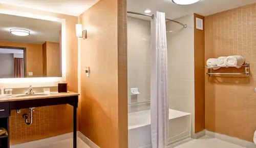 Studio, 1 très grand lit, accessible aux personnes à mobilité réduite (Hearing)