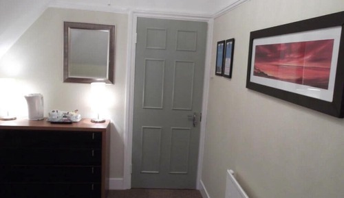 Chambre Double, salle de bains commune (Small)