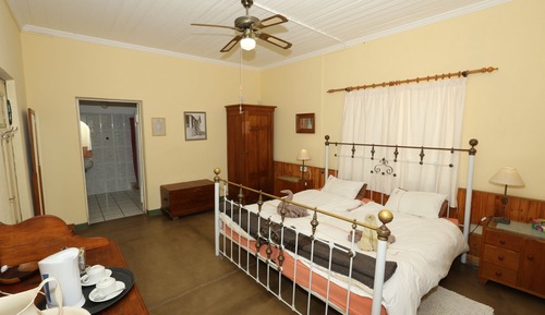 Chambre Familiale (Colonial House)