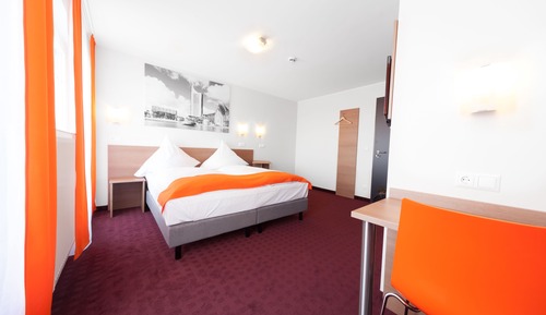 Chambre Double Affaires, 2 lits une place, côté cour intérieure