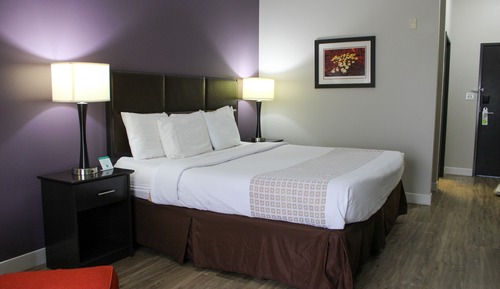 Chambre Standard, 1 très grand lit, accessible aux personnes à mobilité réduite
