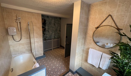 Chambre Double Tradition, 1 lit double, salle de bains privée