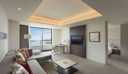 Chambre, 1 très grand lit, balcon, vue océan