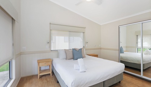 Cabane Deluxe, accessible aux personnes à mobilité réduite (- Sleeps 4)