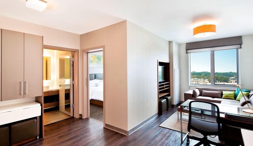 Suite, 1 chambre (Mobility/Hearing Access, Roll-In Shwr)