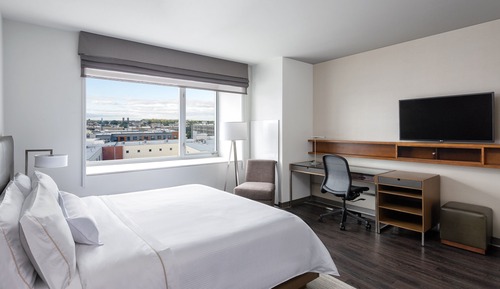 Chambre, 1 très grand lit, non-fumeurs