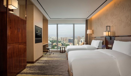 Chambre Classique, 2 lits doubles, vue ville