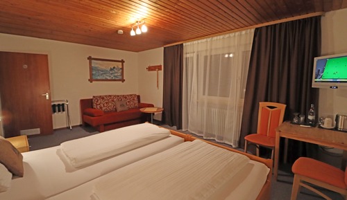 Chambre Quadruple Standard, 1 chambre, non-fumeurs, balcon