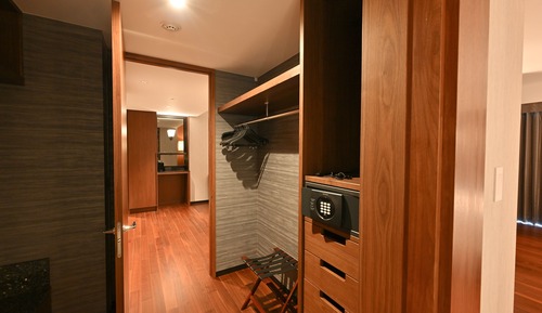 Chambre Royale avec lits jumeaux, non-fumeurs, en angle (Suite,Club Lounge&VIP Pool Bar Access)