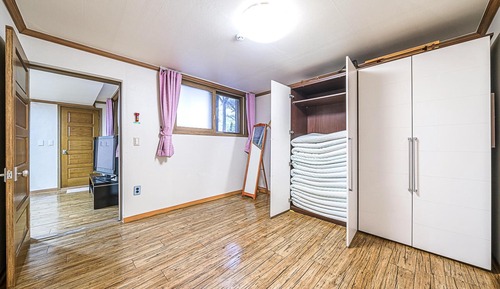 Chambre, 3 chambres (Dancheroom)