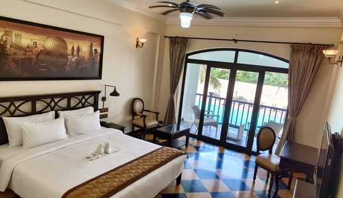 Chambre Double Supérieure, vue piscine