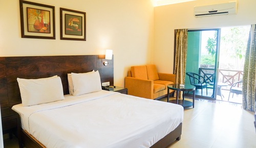 Chambre Double Exécutive, 1 très grand lit, en bord de piscine