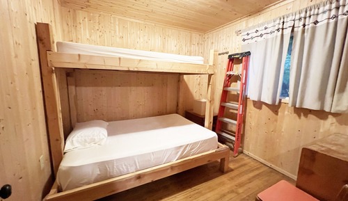 Cabane Économique (C)