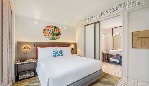 Chambre Deluxe, 1 très grand lit