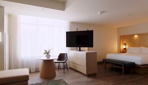 Chambre Supérieure, 1 très grand lit, accessible aux personnes à mobilité réduite