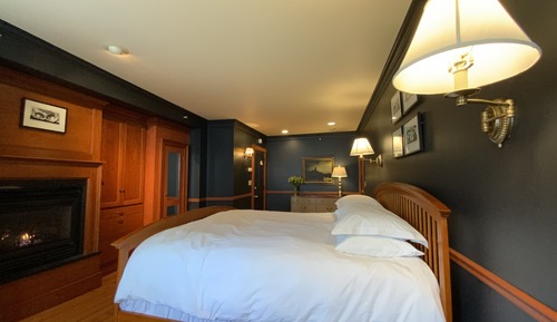 Chambre, 1 très grand lit