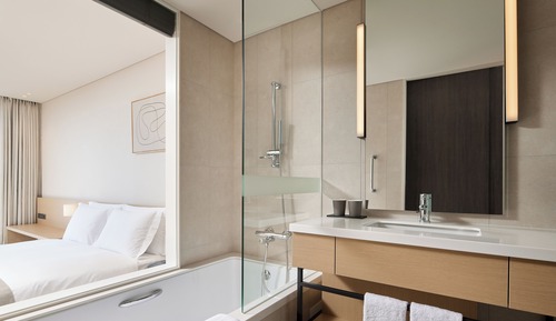 [Hello, Yeosu Stay] Standard Ondol Double City View + Early check-in at 2PM + Late check-out at 1PM