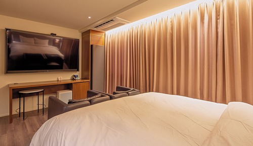 Chambre Double Premium, 1 très grand lit