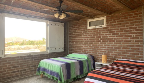 Chambre avec lits jumeaux, vue océan