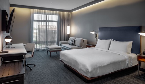 Chambre, 1 très grand lit et 1 canapé-lit, non-fumeurs (Hearing Accessible)