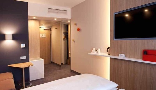 Chambre Standard, 1 grand lit et 1 canapé-lit