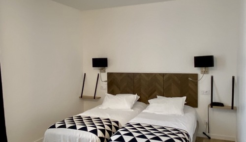 Chambre Double, 2 lits une place