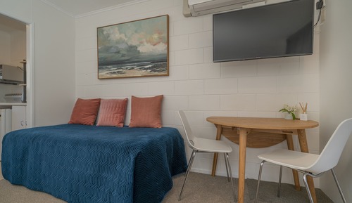 Suite Studio (Coast)