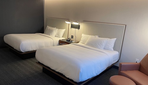 Chambre, 2 grands lits