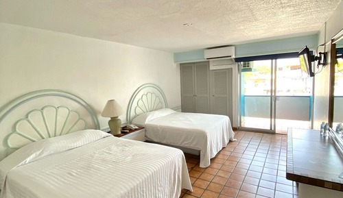 Chambre Quadruple, vue ville