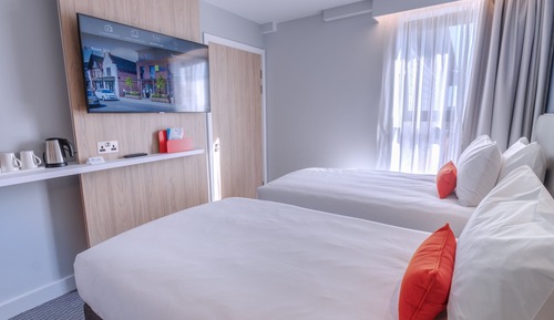 Chambre Standard, 2 lits une place (with Free Hot Breakfast)