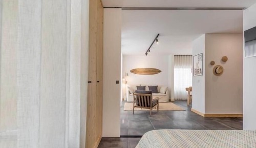 Villa, coin cuisine, vue jardin