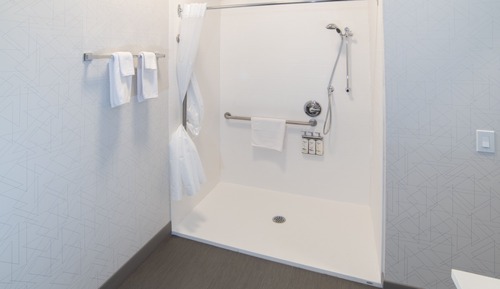 Chambre Standard, 1 très grand lit, accessible aux personnes à mobilité réduite