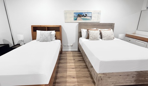 Appartement, 2 chambres, en bord de plage (Poinciana 206)