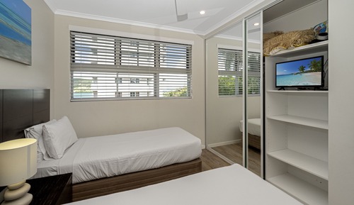 Appartement Exécutif, 3 chambres, en bord de plage (Poinciana 201)