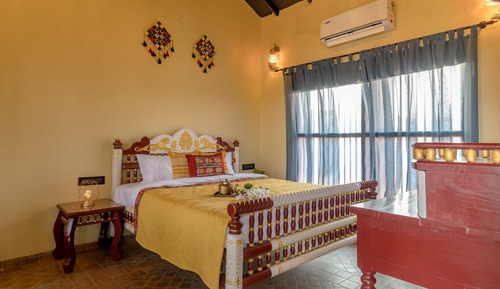 Chambre (Saras Gujarat)
