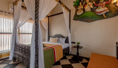 Chambre (Madhuram Kerala)