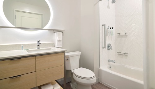 Studio, 2 grands lits, baignoire (Mobility/Hearing Accessible, Tub)