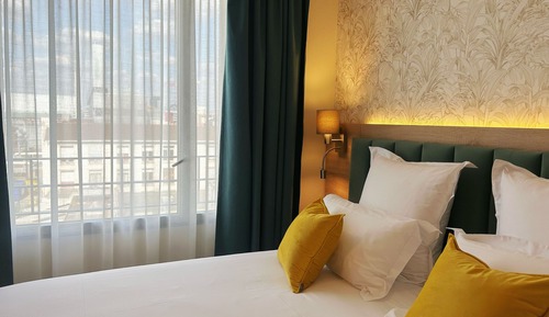 Chambre Deluxe, 1 grand lit, vue ville