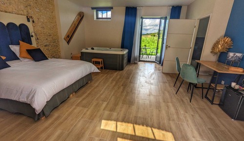 Chambre Deluxe, bain à remous