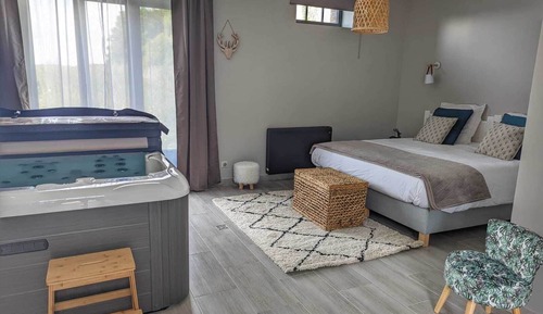 Chambre Double Deluxe, bain à remous