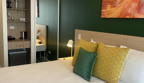 Chambre, 1 très grand lit (Hotel)