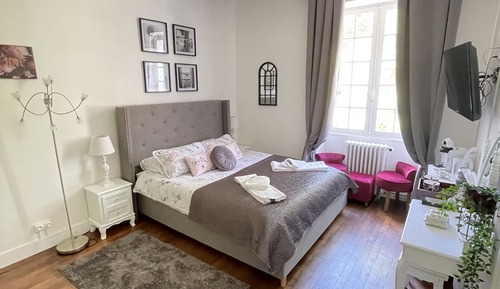 Chambre Junior, non-fumeurs, vue piscine