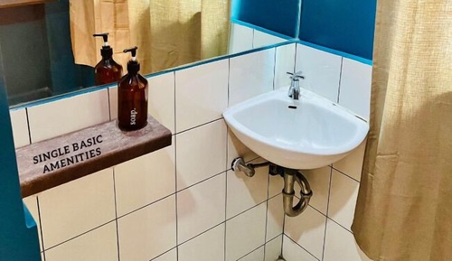 Habitación individual básica, baño compartido
