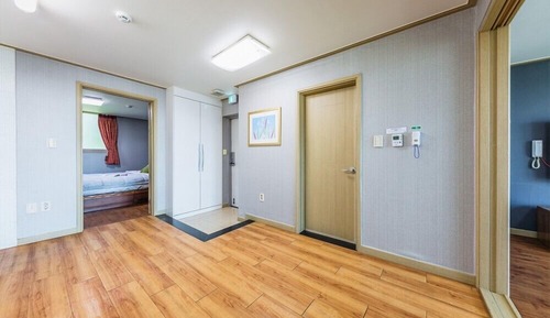 Chambre (One Bed One Ondol1)